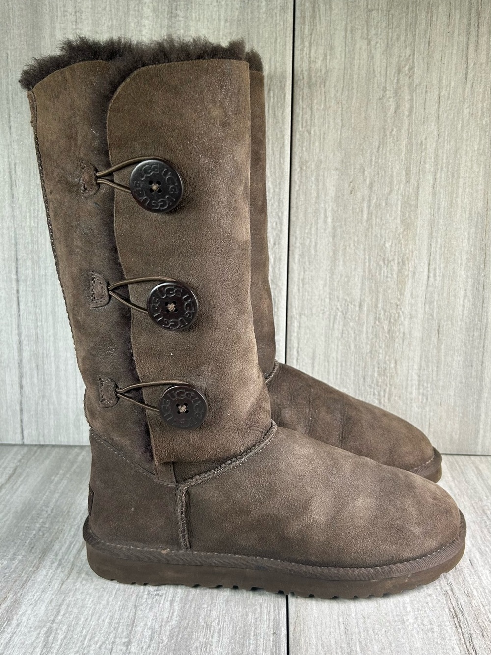 UGG Bailey Button Triplet Sheepskin Lined Tall Dark Brown Boots Women's Size 8